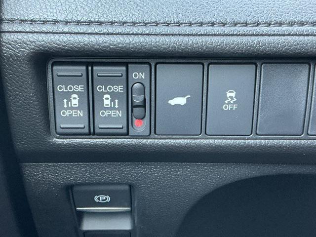 new 2026 Honda Odyssey car, priced at $43,288