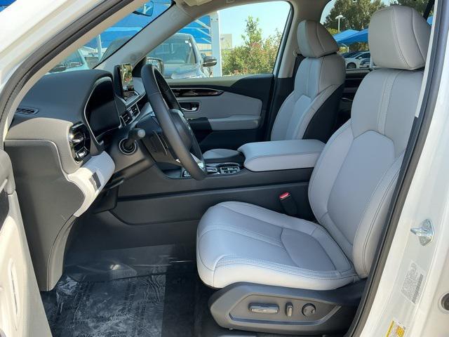 new 2025 Honda Pilot car, priced at $44,794