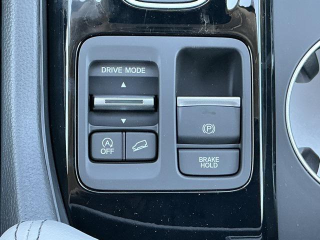 new 2025 Honda Pilot car, priced at $44,794