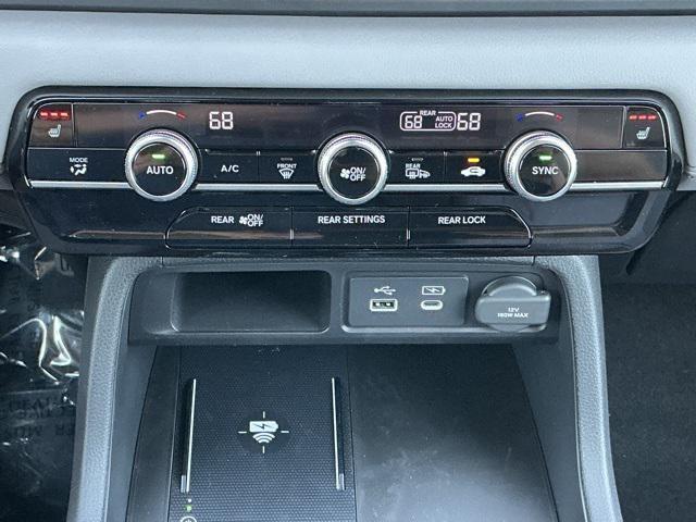 new 2025 Honda Pilot car, priced at $44,794