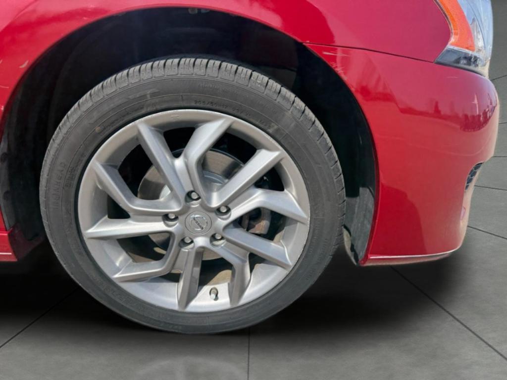 used 2013 Nissan Sentra car, priced at $10,900