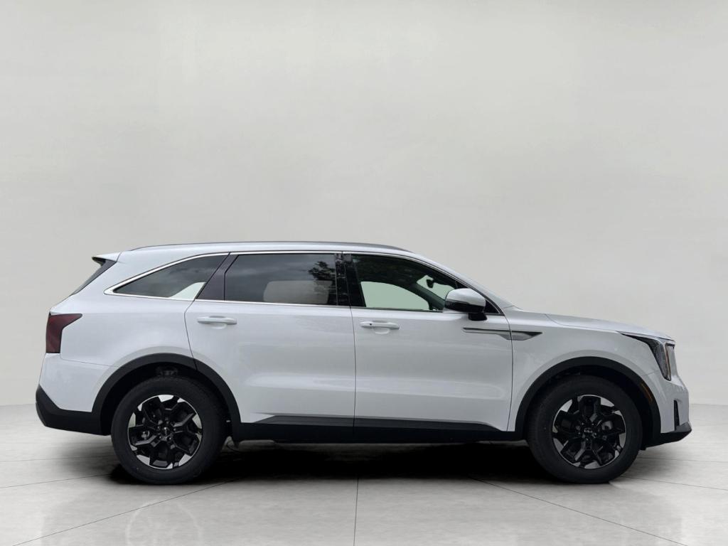 new 2026 Kia Sorento car, priced at $39,314