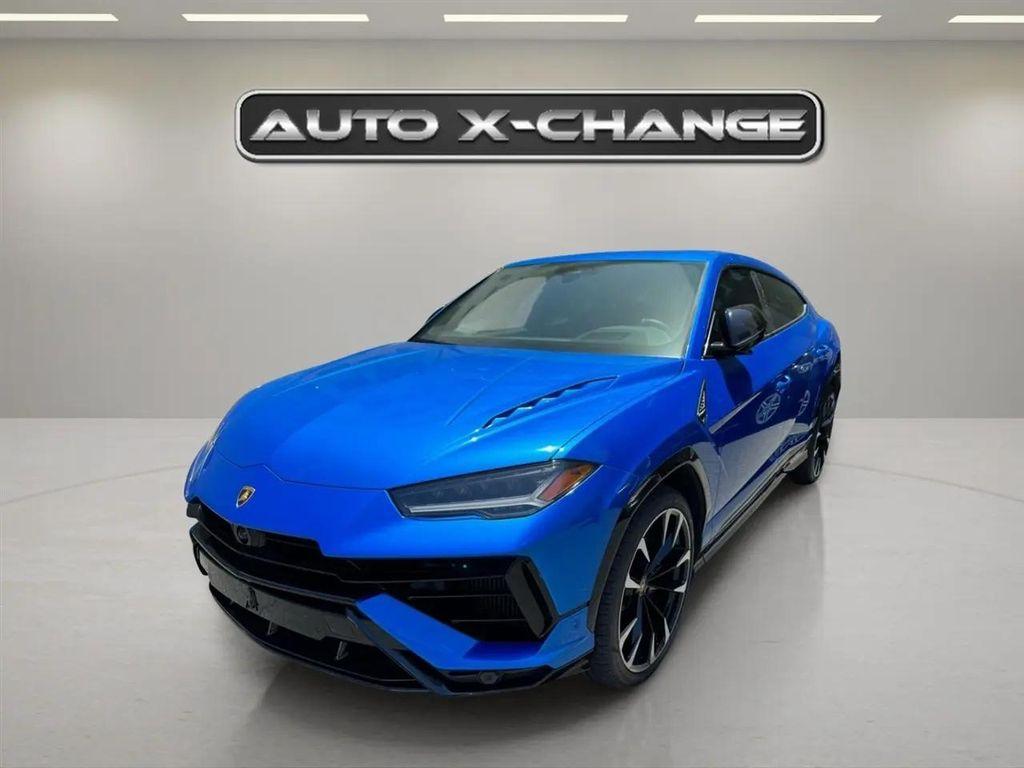 used 2023 Lamborghini Urus car, priced at $259,900
