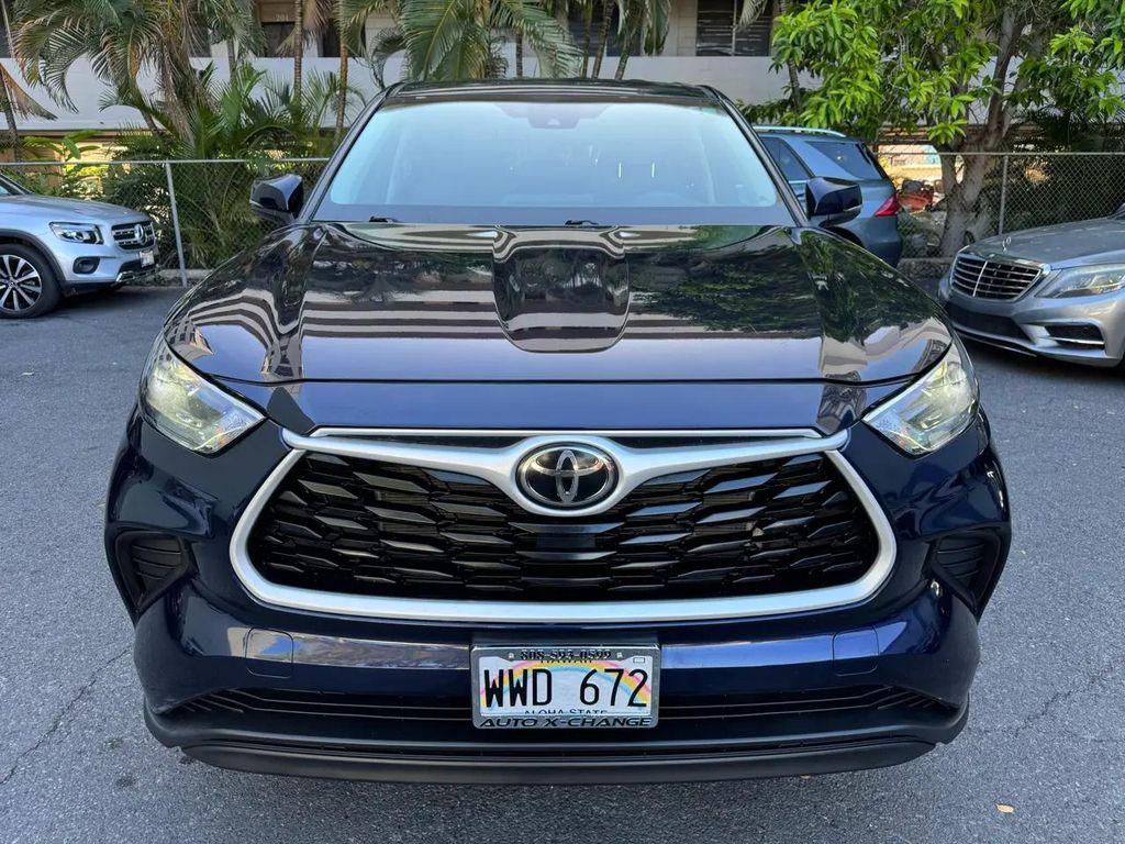 used 2023 Toyota Highlander car, priced at $33,900