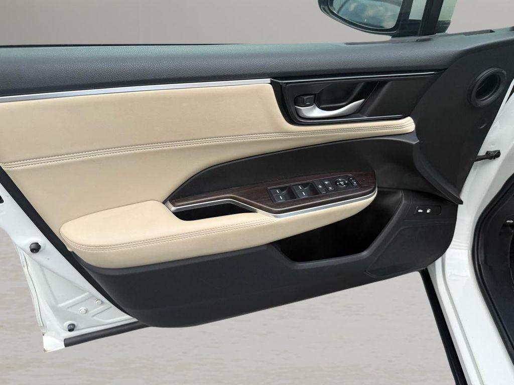 used 2018 Honda Clarity Plug-In Hybrid car, priced at $21,900