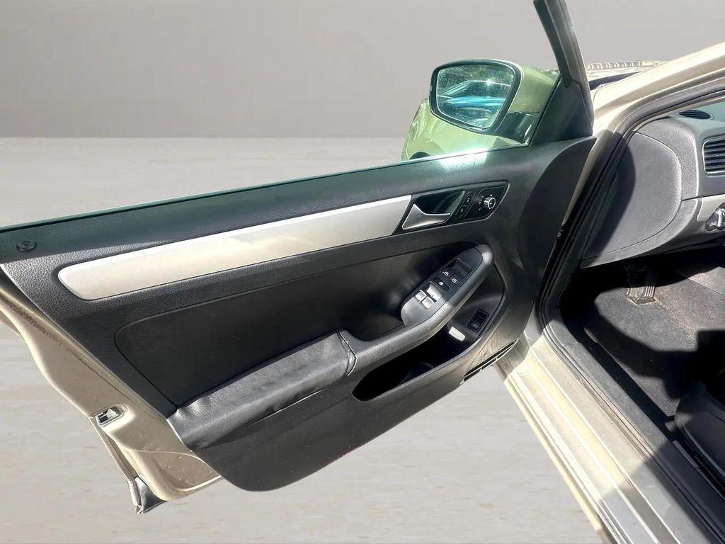 used 2013 Volkswagen Jetta car, priced at $8,900