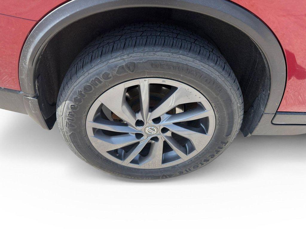 used 2016 Nissan Rogue car, priced at $15,170