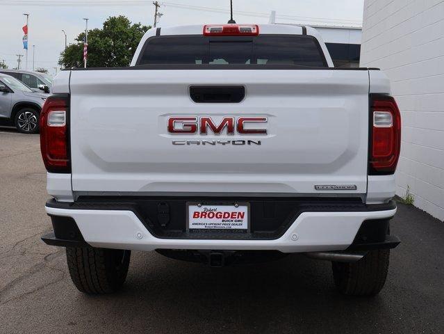 new 2026 GMC Canyon car, priced at $39,585
