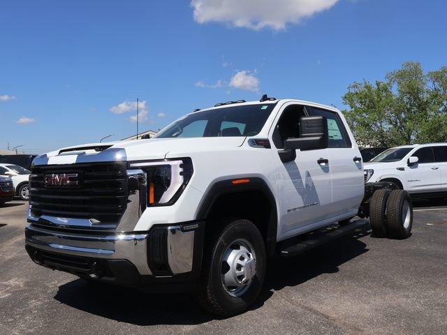 new 2026 GMC Sierra 3500 car, priced at $57,218