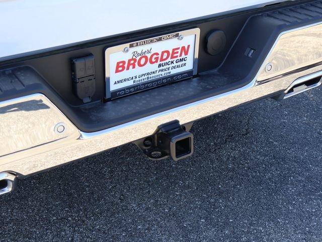 new 2026 GMC Sierra 1500 car, priced at $57,015