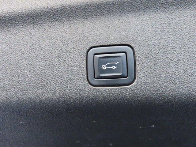 used 2022 GMC Yukon XL car, priced at $50,000