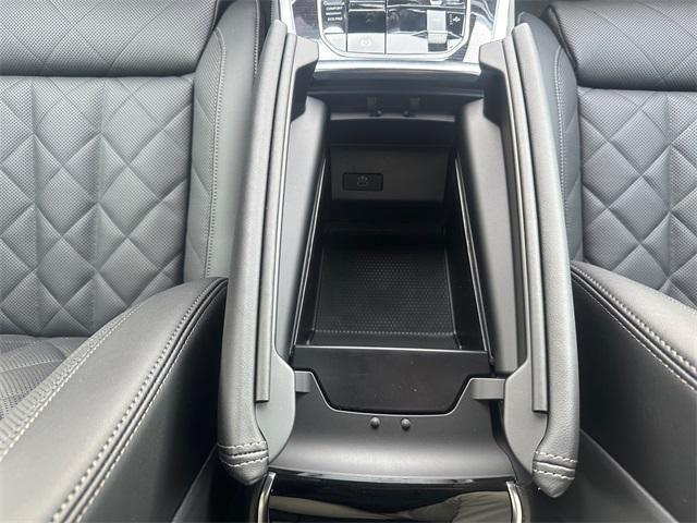 new 2026 BMW X7 car, priced at $98,655