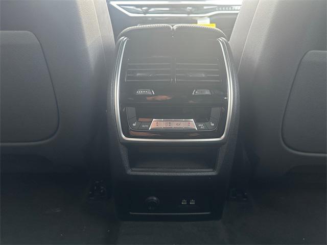 new 2026 BMW X7 car, priced at $98,655