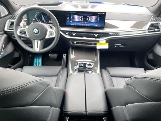 new 2026 BMW X7 car, priced at $127,525