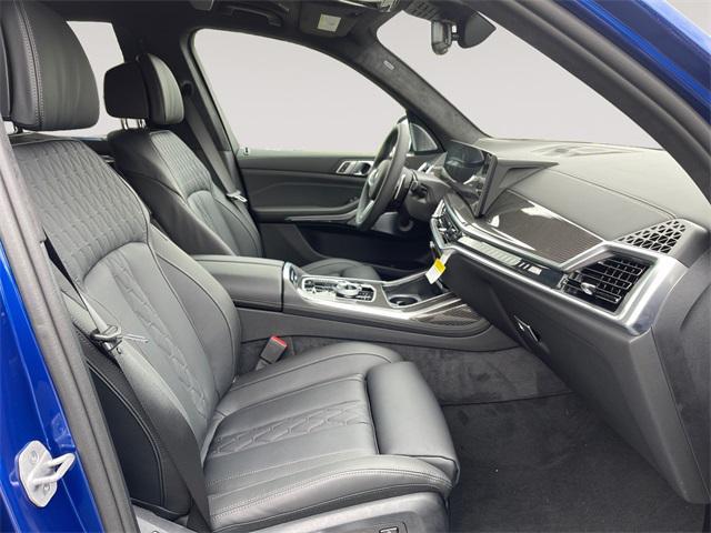new 2026 BMW X7 car, priced at $127,525