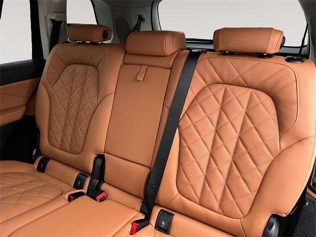 new 2026 BMW X7 car, priced at $97,525