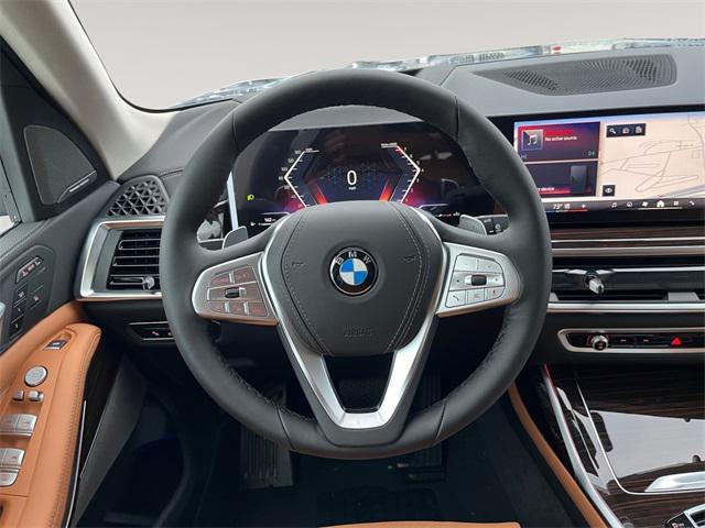 new 2026 BMW X7 car, priced at $97,525