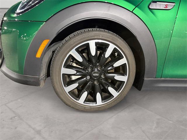used 2024 MINI Hardtop car, priced at $28,192