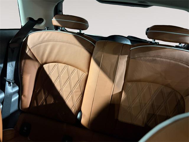 used 2024 MINI Hardtop car, priced at $28,192