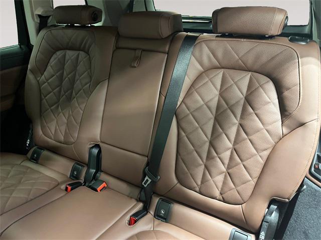 new 2026 BMW X7 car, priced at $92,025