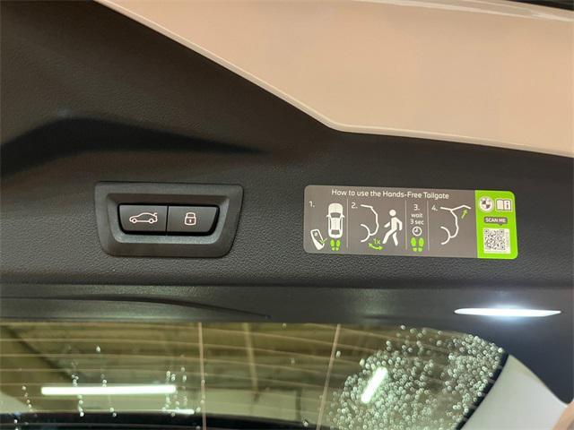 new 2026 BMW X7 car, priced at $92,025