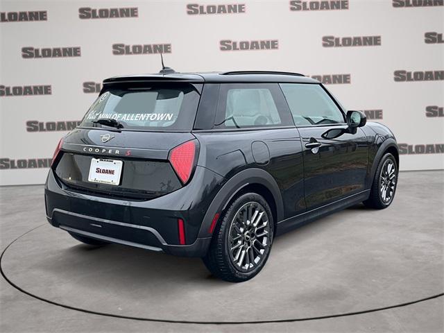 used 2025 MINI Hardtop car, priced at $26,192