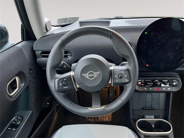 used 2025 MINI Hardtop car, priced at $26,192