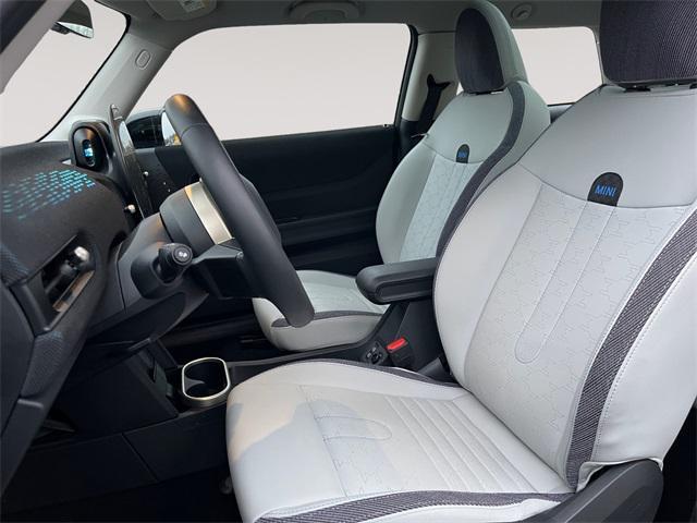 used 2025 MINI Hardtop car, priced at $26,192