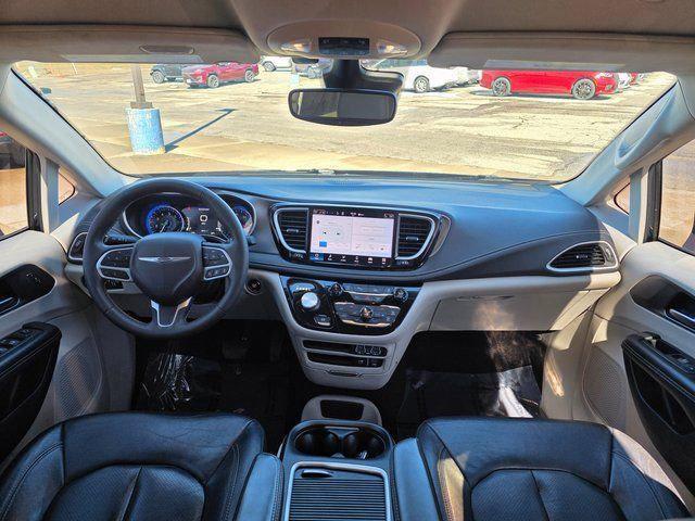 used 2022 Chrysler Pacifica car, priced at $27,412
