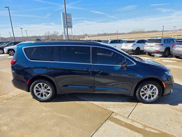 used 2022 Chrysler Pacifica car, priced at $27,412