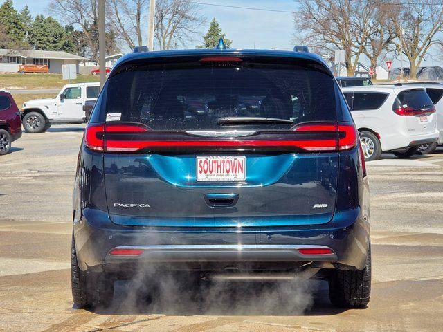 used 2022 Chrysler Pacifica car, priced at $27,412