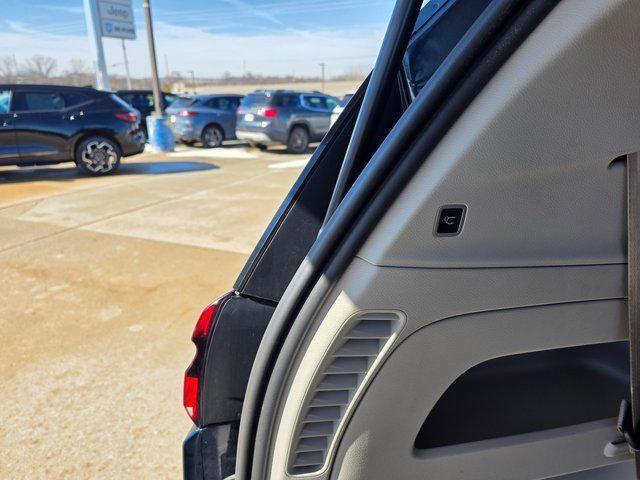 used 2022 Chrysler Pacifica car, priced at $27,412