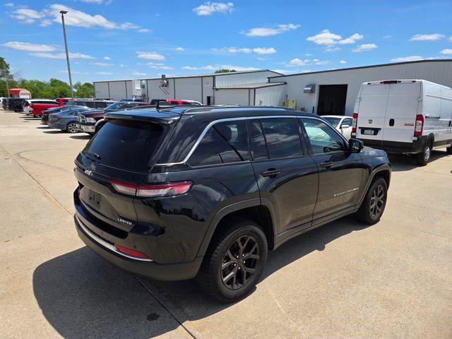 used 2022 Jeep Grand Cherokee car, priced at $25,812