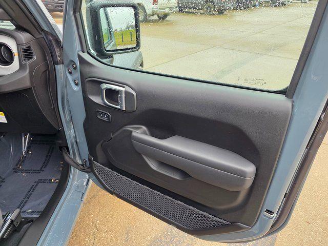 new 2026 Jeep Wrangler car, priced at $47,288