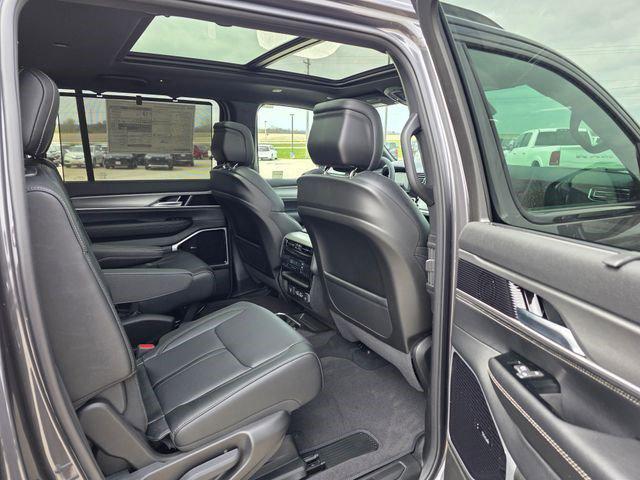 new 2026 Jeep Grand Wagoneer car, priced at $77,723