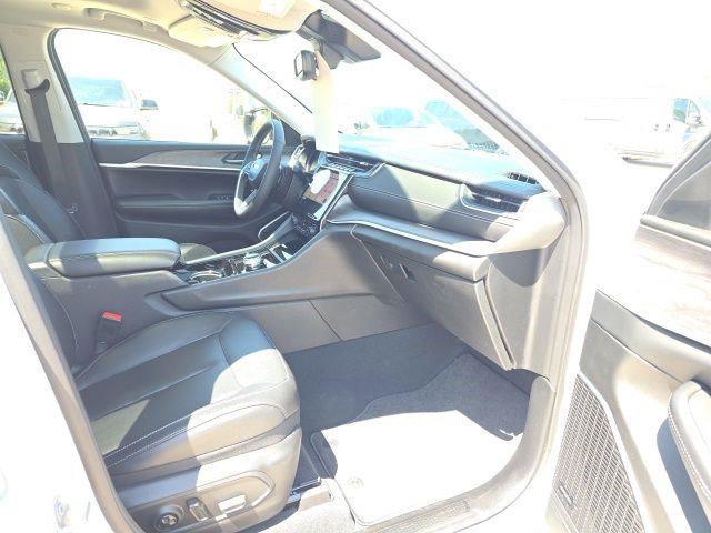 used 2023 Jeep Grand Cherokee car, priced at $35,171