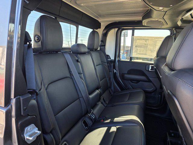 new 2026 Jeep Gladiator car, priced at $49,738