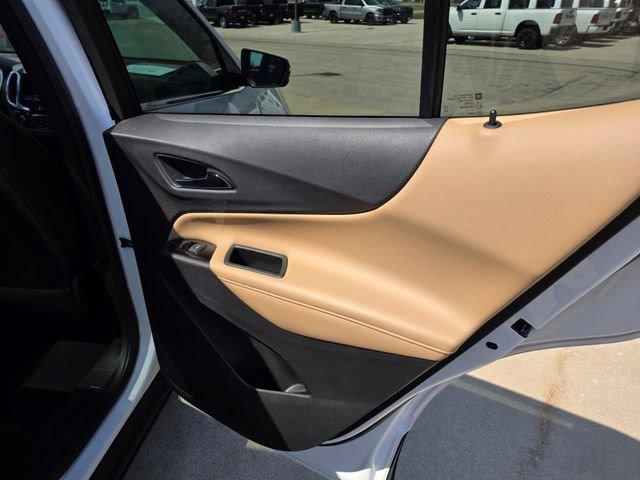 used 2022 Chevrolet Equinox car, priced at $25,012