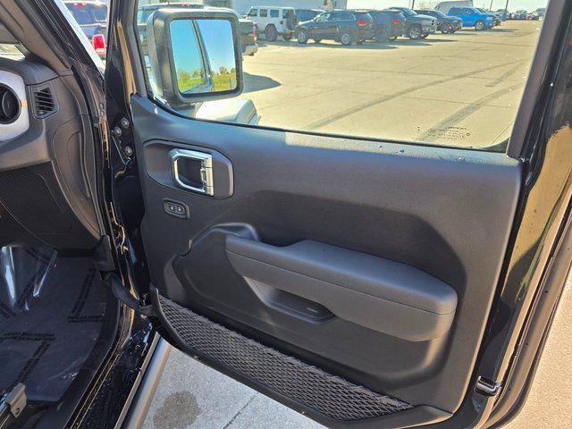 new 2026 Jeep Wrangler car, priced at $51,246
