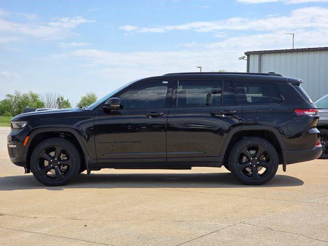 used 2023 Jeep Grand Cherokee L car, priced at $33,612