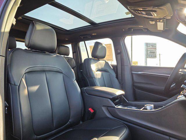 new 2026 Jeep Grand Cherokee car, priced at $48,220