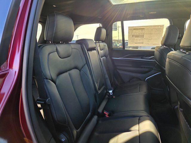 new 2026 Jeep Grand Cherokee car, priced at $48,220