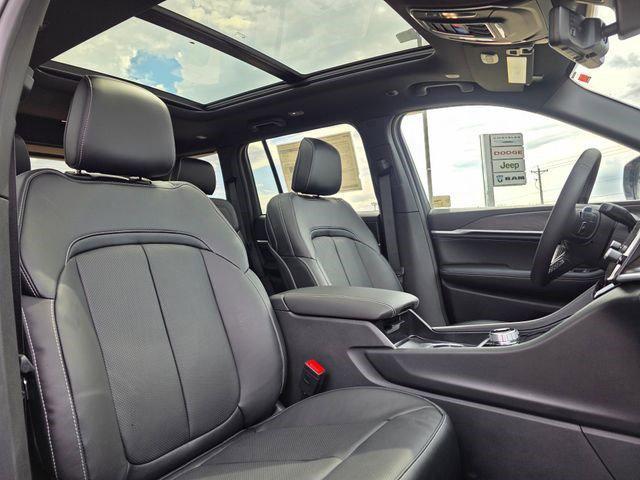 new 2026 Jeep Grand Cherokee car, priced at $51,867