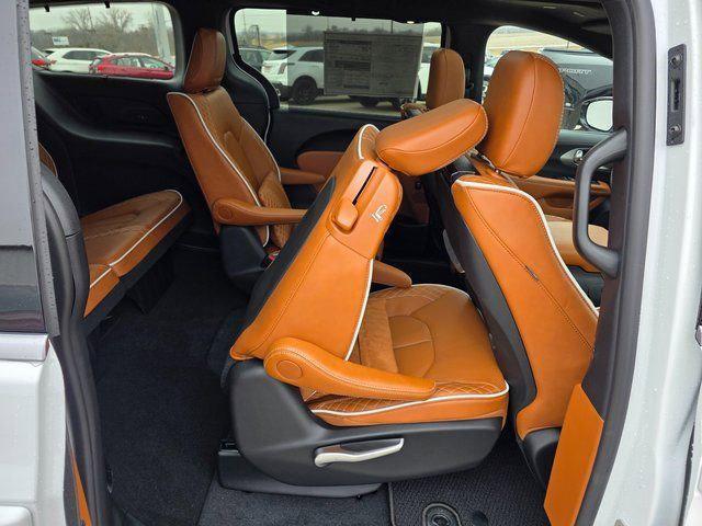 new 2026 Chrysler Pacifica car, priced at $58,419