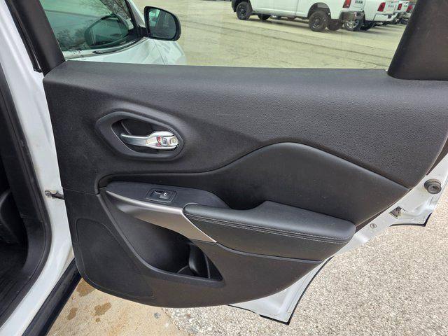 used 2021 Jeep Cherokee car, priced at $15,012