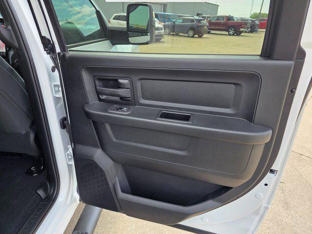 new 2025 Ram 2500 car, priced at $58,880