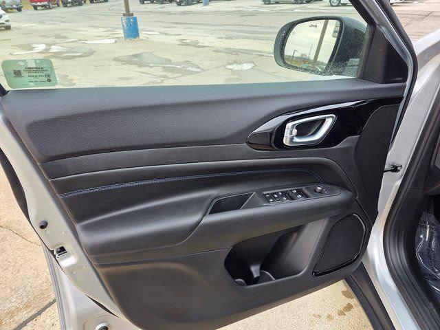 new 2026 Jeep Compass car, priced at $33,757