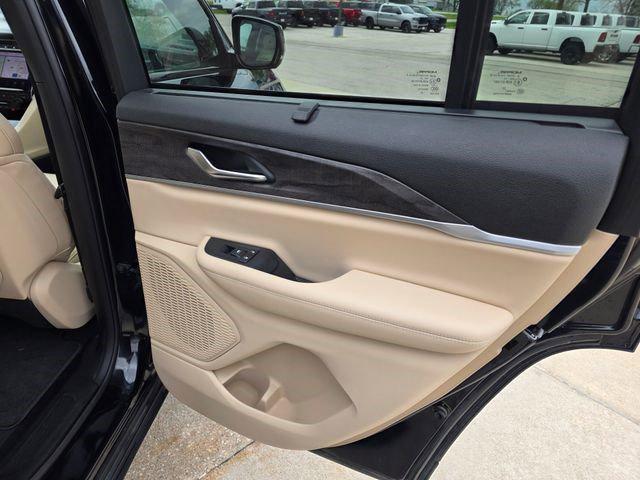 used 2023 Jeep Grand Cherokee car, priced at $33,912