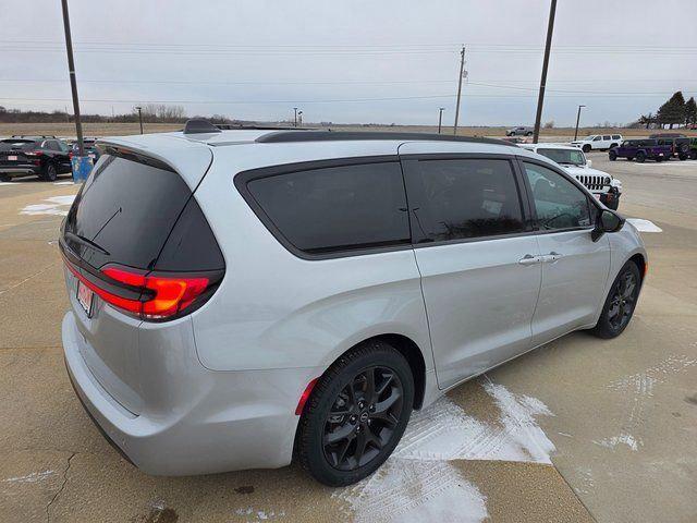 new 2026 Chrysler Pacifica car, priced at $48,319