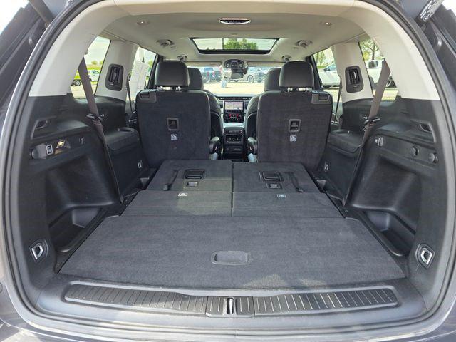 used 2023 Jeep Grand Cherokee L car, priced at $34,172